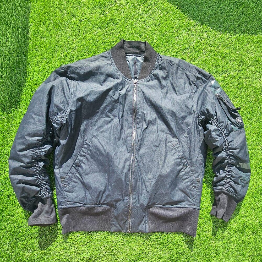 Nike AF1 Reversible Insulated Windrunner Jacket - Size M, Black/White